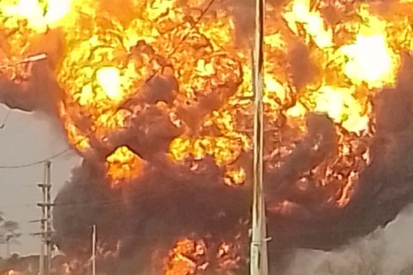 Lehmann: tomó fuego un depósito de combustible y generó enorme preocupación